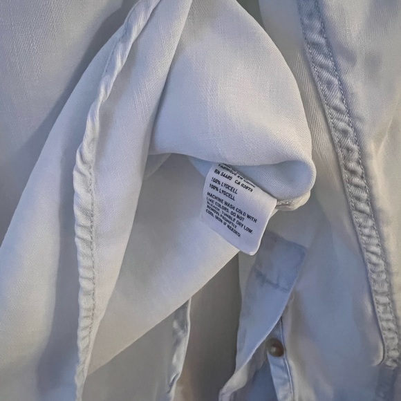 American Eagle Outfitters Light Blue Flowy Button Down Shirt - Picture 3 of 5